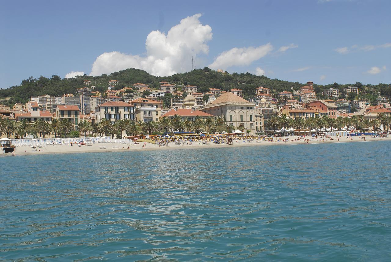 Hotel Gambone Finale Ligure Exterior photo